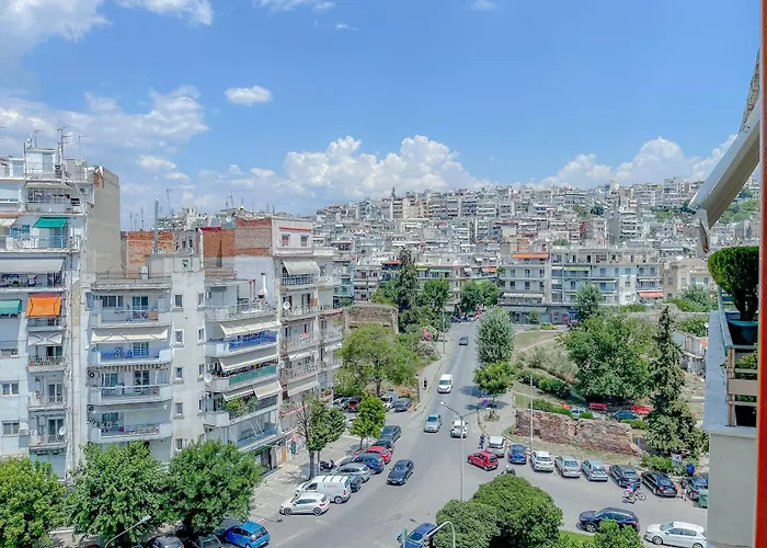 Aya Luxury - Free Public Parking *