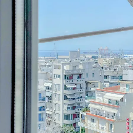 Aya Luxury - Free Public Parking *